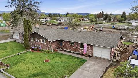 View/Area - 10720 E 10722 E Springfield Ave, Spokane Valley, WA 99206 photo 2 of 6