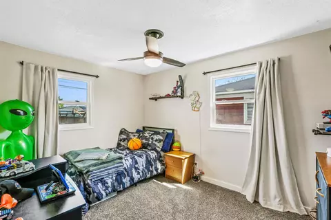 Bedroom - 1805 E Central Ave, Spokane, WA 99208 photo 3 of 3