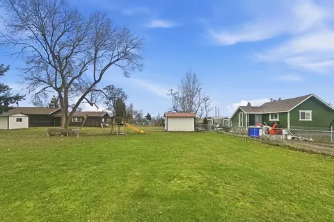 13808 E Rich 4319 N Evergreen Rd Ave, Spokane, WA 99216