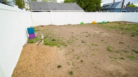 Exterior - 604 E Queen Ave, Spokane, WA 99207 photo 7 of 7