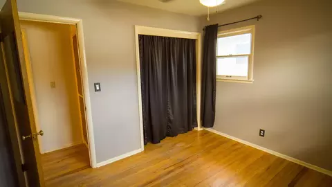 Bedroom - 604 E Queen Ave, Spokane, WA 99207 photo 4 of 8