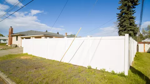 Exterior - 604 E Queen Ave, Spokane, WA 99207 photo 3 of 7