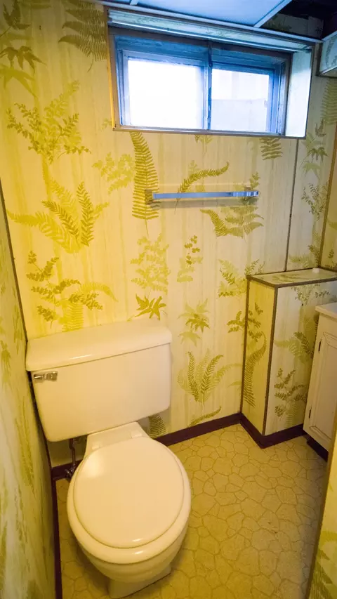 Bath - 604 E Queen Ave, Spokane, WA 99207 photo 2 of 3
