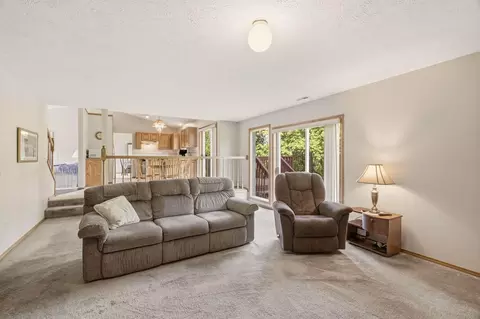 Living - 3319 E 65th Ave, Spokane, WA 99223 photo 5 of 5