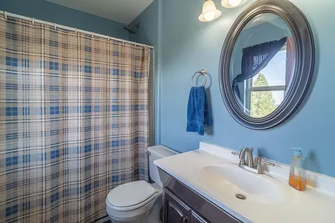 Bath - 21 W Chattaroy Rd, Colbert, WA 99005 photo 5 of 5