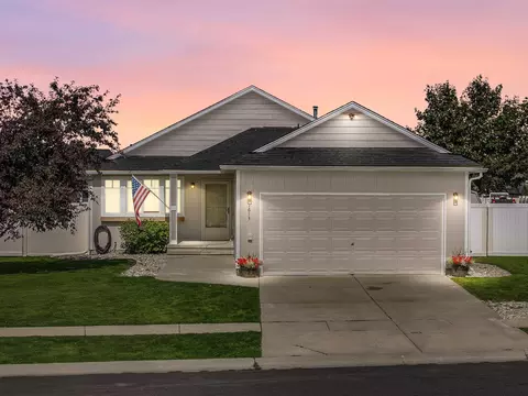 1613 E 2nd St, Deer Park, WA 99006