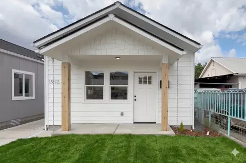 1912 W Buckeye Ave UNIT S A & B, Spokane, WA 99205