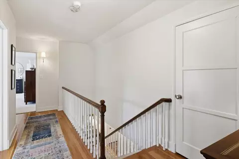 Entry Way - 1228 E Overbluff Rd, Spokane, WA 99203 photo 3 of 4