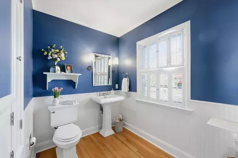 Bath - 1228 E Overbluff Rd, Spokane, WA 99203 photo 1 of 4