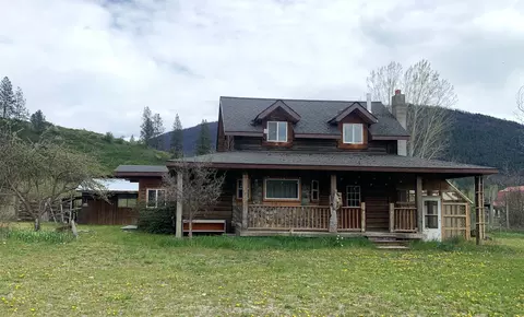 3383 Hwy 25 N Apt 16 Hwy, Northport, WA 99157