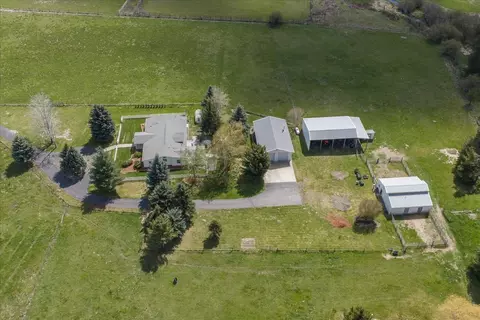 17303 N Mt Spokane Park Dr, Mead, WA 99021