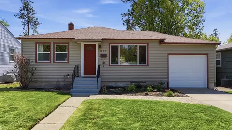 Exterior - 1228 E 40th Ave, Spokane, WA 99203 photo 2 of 14