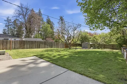 Exterior - 1228 E 40th Ave, Spokane, WA 99203 photo 4 of 14