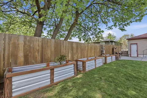 Exterior - 1228 E 40th Ave, Spokane, WA 99203 photo 8 of 14
