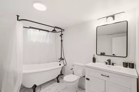 Bath - 6814 N Post St, Spokane, WA 99208 photo 2 of 2