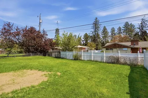 Exterior - 6814 N Post St, Spokane, WA 99208 photo 6 of 7