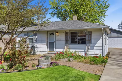 1407 E Nebraska Ave, Spokane, WA 99208