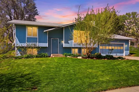 556 Scenic Heights Dr, Cheney, WA 99004