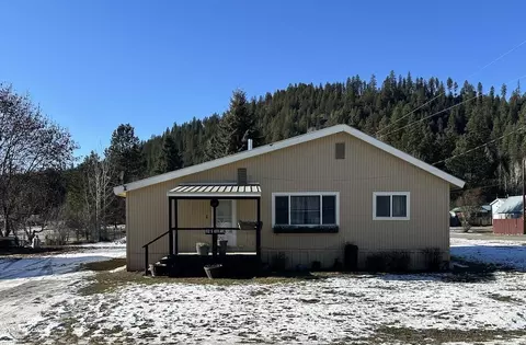 102 S 8th Ave, Ione, WA 99139