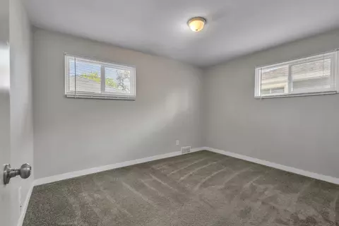 Bedroom - 1007 E Walton Ave, Spokane, WA 99207 photo 3 of 6
