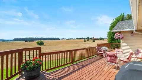 Exterior - 304 E Burk Rd, Colbert, WA 99005 photo 4 of 5