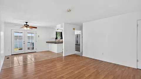 Living - 5012 E Commerce Ave, Spokane, WA 99206 photo 1 of 4