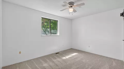 Bedroom - 5012 E Commerce Ave, Spokane, WA 99206 photo 2 of 4