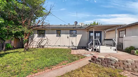 Exterior - 5012 E Commerce Ave, Spokane, WA 99206 photo 3 of 4