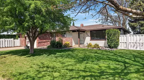 8007 E Shannon Ave, Spokane, WA 99212