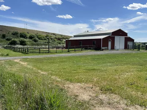 7 S Nn S Armstrong Rd, Pullman, WA 99163