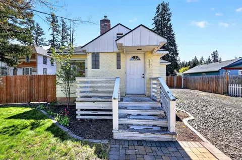 225 W Emma St, Rockford, WA 99030