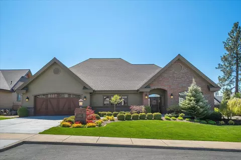 2104 E Cherrytree Ln, Spokane, WA 99203