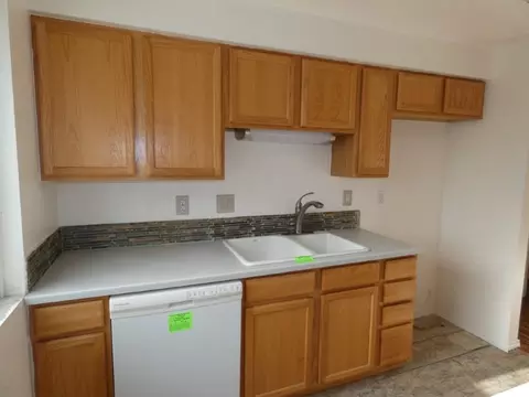 Kitchen - 110 E Weile Ave #1, Spokane, WA 99208 photo 1 of 2