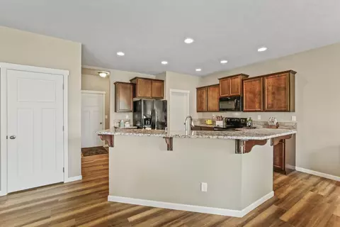 Kitchen - 712 E Belle Ln, Colbert, WA 99005 photo 2 of 3
