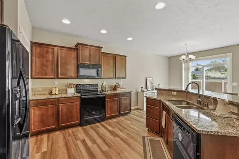 Kitchen - 712 E Belle Ln, Colbert, WA 99005 photo 1 of 3