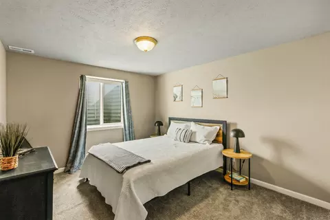 Bedroom - 712 E Belle Ln, Colbert, WA 99005 photo 4 of 4