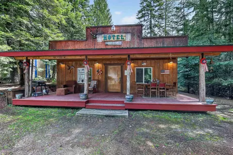 1082 Balcom Rd, Newport, WA 99156