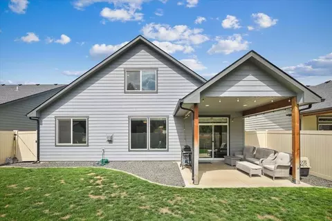 Exterior - 924 E Handy Rd, Colbert, WA 99005 photo 4 of 5
