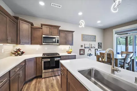 Kitchen - 924 E Handy Rd, Colbert, WA 99005 photo 3 of 4