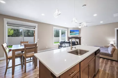 Kitchen - 924 E Handy Rd, Colbert, WA 99005 photo 4 of 4