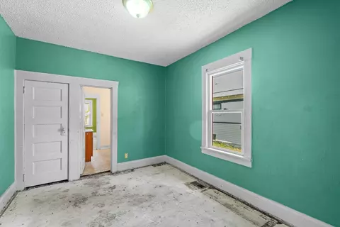 Bedroom - 1818 E 11th Ave, Spokane, WA 99202 photo 2 of 4
