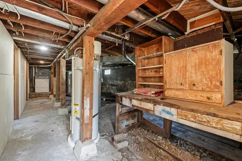 Entry Way - 1818 E 11th Ave, Spokane, WA 99202 photo 1 of 1