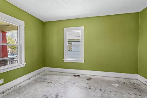 Bedroom - 1818 E 11th Ave, Spokane, WA 99202 photo 1 of 4