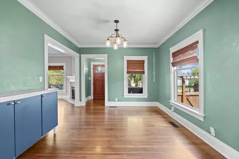 Living - 3628 E 24th Ave, Spokane, WA 99223 photo 1 of 2