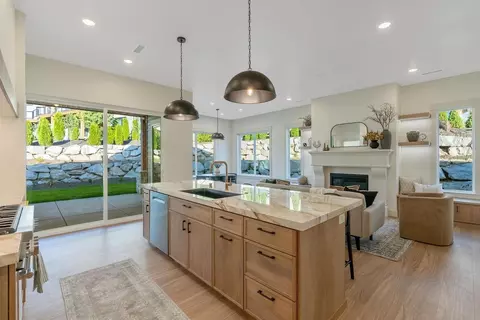 Kitchen - 7520 N Cedar Rd, Spokane, WA 99208 photo 5 of 8