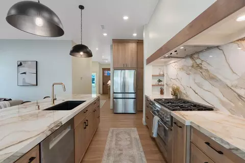 Kitchen - 7520 N Cedar Rd, Spokane, WA 99208 photo 6 of 8
