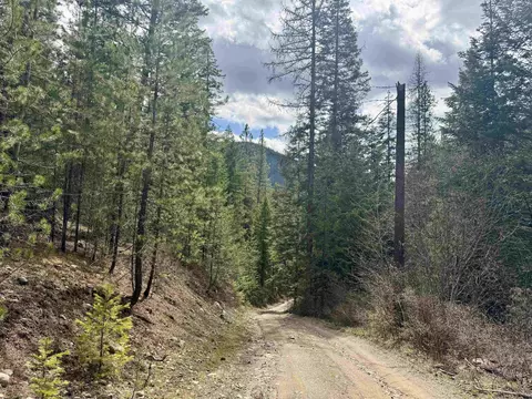 3706 K Waitts Lake Rd, Valley, WA 99181