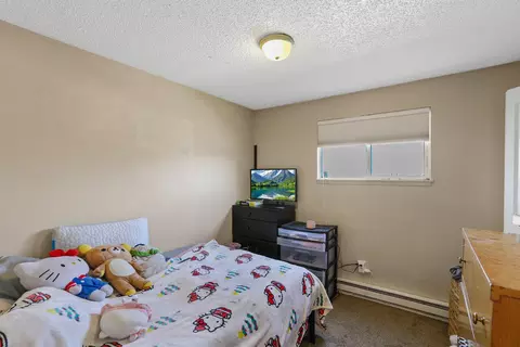 Bedroom - 1847 E Marshall Ave, Spokane, WA 99207 photo 3 of 3