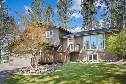 7607 E Beverly Dr, Spokane, WA 99212