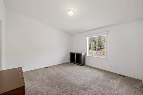 Bedroom - 792 Dirks Rd, Priest River, ID 83856 photo 1 of 4